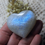 Rainbow Moonstone Heart~CRMHRT07