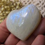 Rainbow Moonstone Heart~CRMHRT10