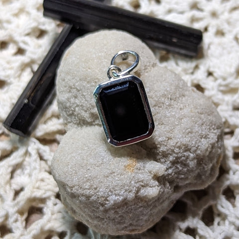 Black Tourmaline Pendant~JSSBLKT5