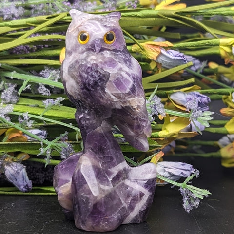 Amethyst Owl Carving~CRAOWLC1