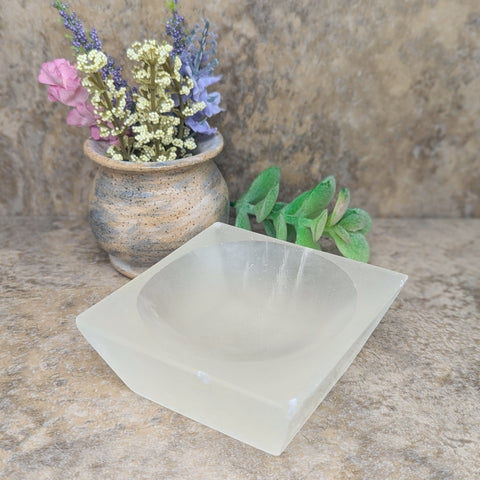 Square Selenite Bowl~CRSSQBWL