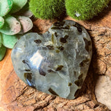 Epidote in Prehnite Heart~CRCEPHT2