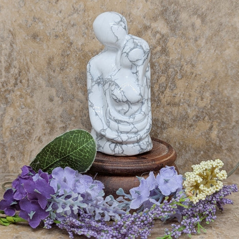 Howlite "Sweethearts" Carving~CRHOWSWT