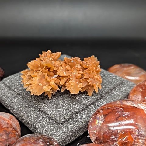Spiky Red Dogtooth Calcite~CRSRDC01