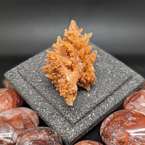 Spiky Red Dogtooth Calcite~CRSRDC04
