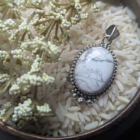 Howlite Pendant~JSSHOWL1