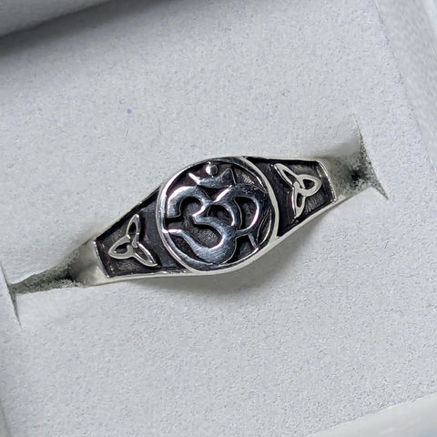 Sanskrit Om Ring #9~JSSR1SOM