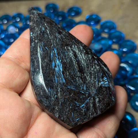 Garnet in Arfvedsonite "Flame"~CRGAFLM4