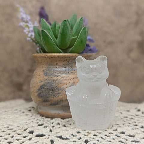 Quartz Cat in a Basket Carving~CRQTZCBC