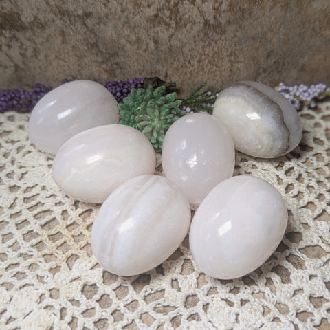 Mangano Calcite Egg~CRMCEGGS