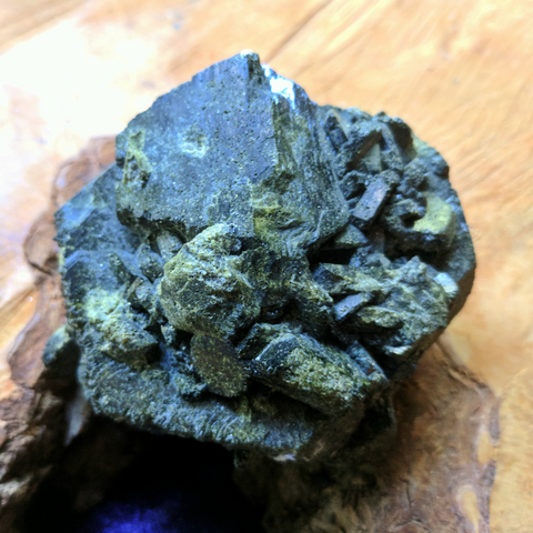 Magnetic Epidote~Pakistan CRMAGEP1