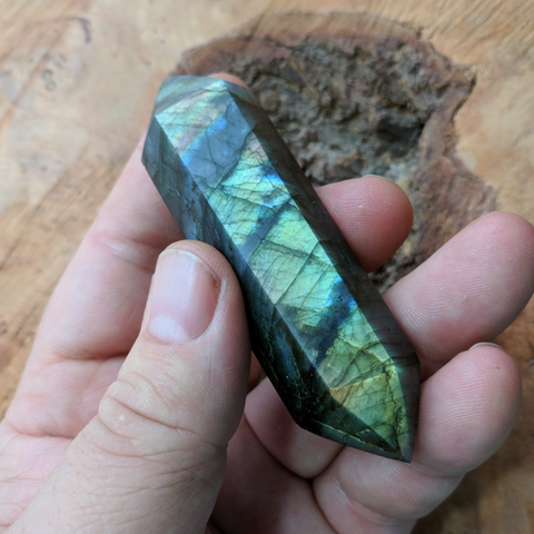 Vogel-style Labradorite Wand CRMLVSW4