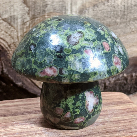 Rainforest Rhyolite Mushroom~CRRNRM02