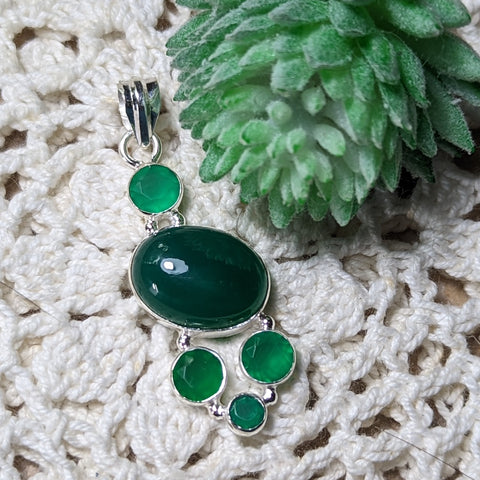 Green Chalcedony Pendant~JSSPGC12