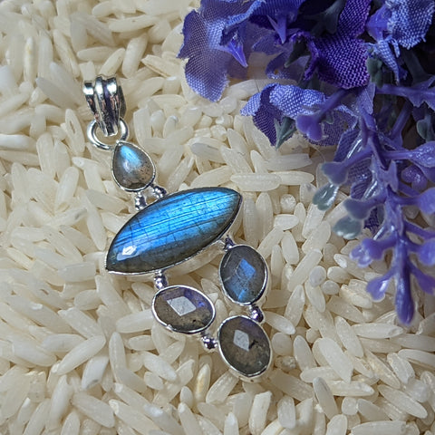 Labradorite Pendant~JSSLAB14