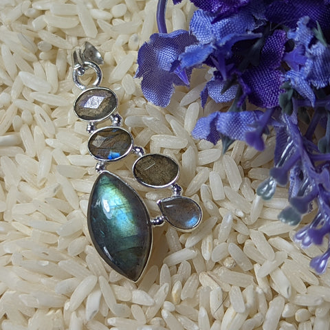 Labradorite Pendant~JSSLAB15