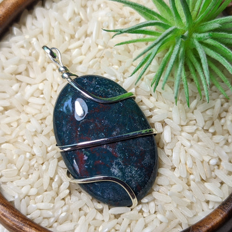 Bloodstone Pendant~JSPBLDS5