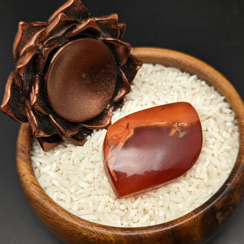 Carnelian Palm Stone~CRCARN05