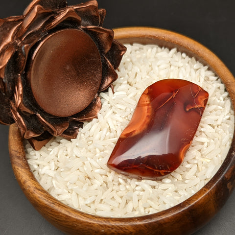 Carnelian Palm Stone~CRCARN07