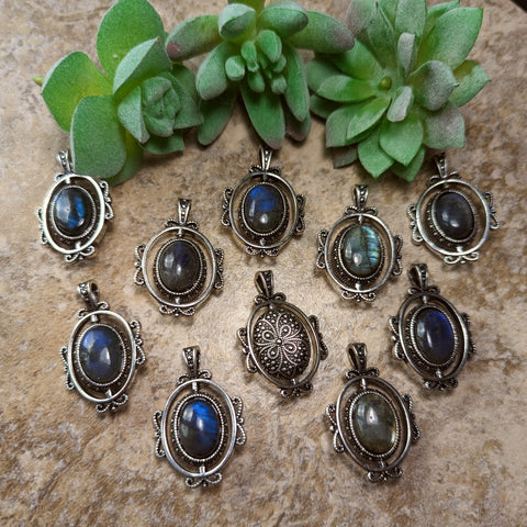 Labradorite Pendant~JPDSLABR